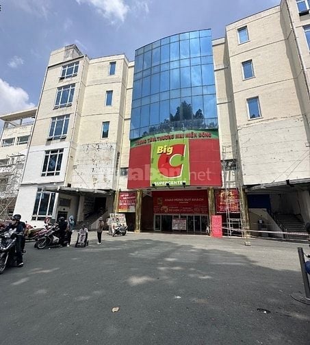 Quận 10 - 94m2 - Cạnh Mặt Tiền , Gần BigC Tô Hiến Thành - 9Tỷ6