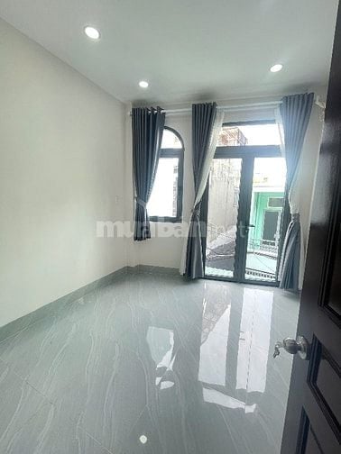 bán nhà ngay chợ phú lâm Q,6 MỚI XÂY