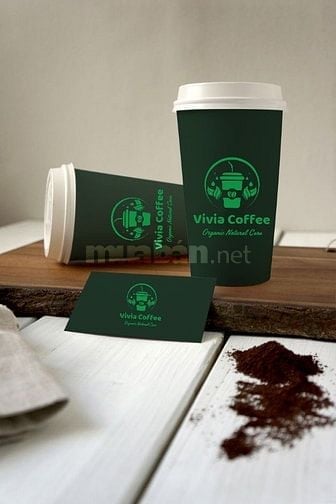 Nhân viên bán cafe sữa các loại 