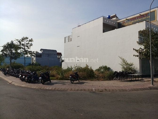 10x26 mặt tiền đường 16m, trung tâm Huyện,cách TP chỉ 15p,thổ cư 100% 