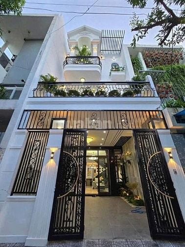 Chính chủ bán nhà An Dương Vương, Q.8 giá 2Tỷ650 DT: 70m2 hẻm 8m oto