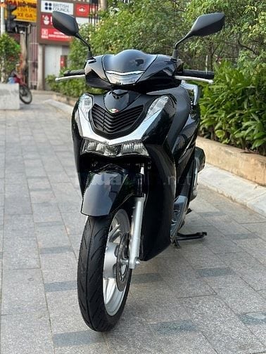 Cần bán SH 125 CBS cuối 2024 màu đen siêu mới
