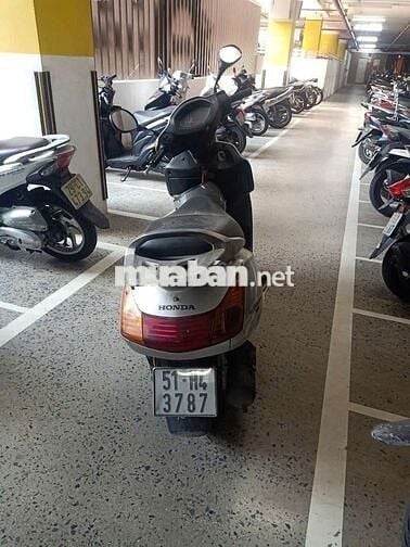 Thừa xe nên bán rẻ cho ai cần