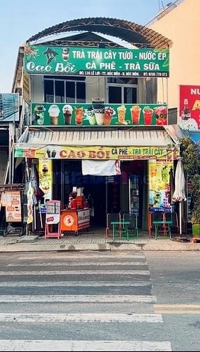Cần nữ bán trà sữa biết pha chế trà sữa