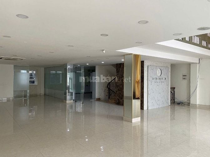 Tòa nhà cao tầng khu Làng Đại học Pk đường 12 m, 10*25 giá 30,5 