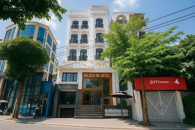 (HOT) Bán khách sạn (12x25m) mặt tiền khu sân bay - cực hiếm nhà bán