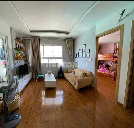 Chung cư 10A Trần Nhật Duật, Quận 1: 70m2, 2p ngủ, NT, 12tr/th, NT