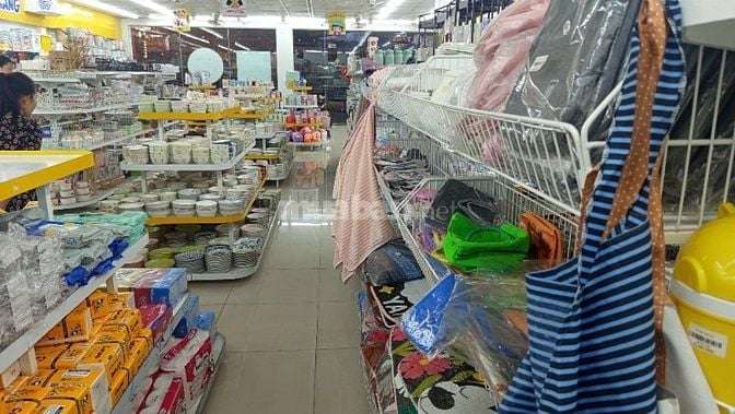 Bách Hoá Cần Tuyển 4 Lao Động Phổ Thông 