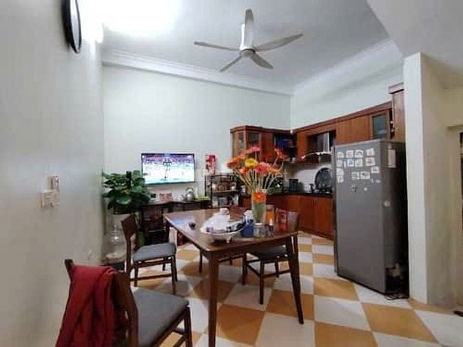 Bán nhà gần mặt phố Hồng Tiến, 55m2 - Mt5m - Oto - Dân xây - 12.7 tỷ 