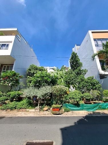 Bán đất mặt tiền đường 33 An Phú Quận 2 giá 28 tỷ