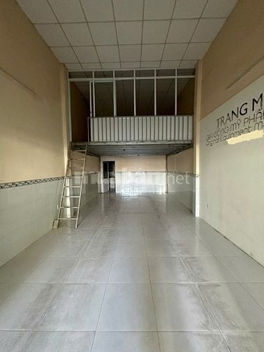Cho thuê nhà nguyên căn Quận 7 DTSD180m gần siêu thị Lotte giá 13.5tr.