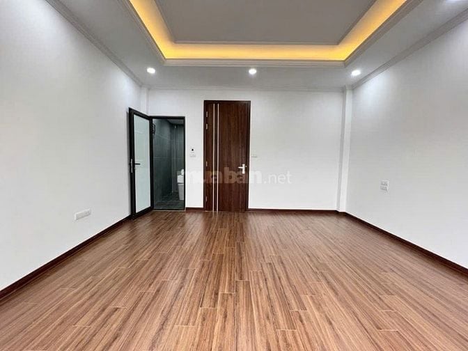 CỰC PHẨM THANH XUÂN -NHÀ MỚI -6 TẦNG THANG MÁY -MẶT NGÕ -VF3 ĐỖ CỬA 