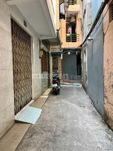 Cần bán nhà hẻm 119 Nguyễn Văn Cừ, P.2, Q.5