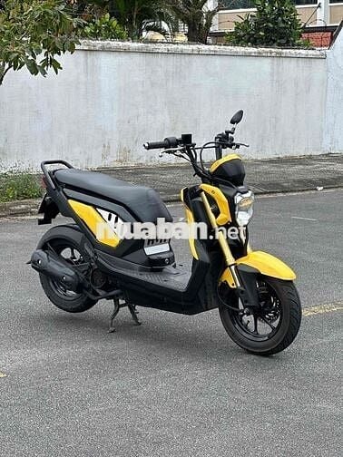 Zoomer nhập thái chạy cực phê biển 43