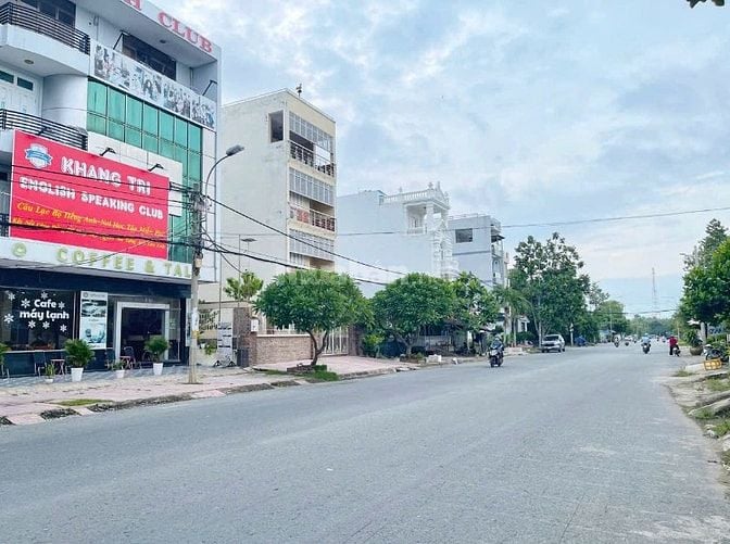 Bán đất ngay TT Huyện Nhà Bè, Phú Xuân, 5x24m, giá 4.5 tỷ