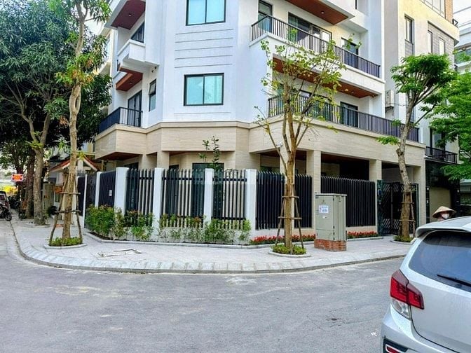 Chính chủ cho thuê nhà làm văn phòng tại Khu Đô thị Hạ Đình