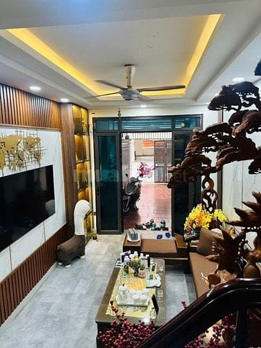 Phân Khu Tổng cục Chính trị Lai xá 82m- 3 tầng- Ô tô đỗ cửa- nhỉnh 10t