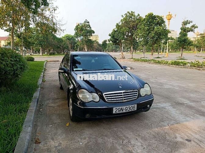 Mercedes Benz C Class 2002 C200K MT - 37000 km