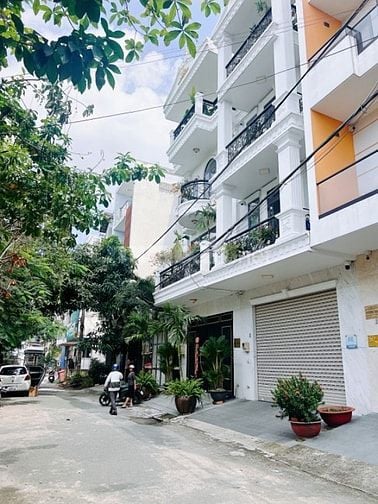 Cạnh Phú Mỹ Hưng Dòng Tiền Sẵn 21tr/th (5*18.5) 4 Tầng