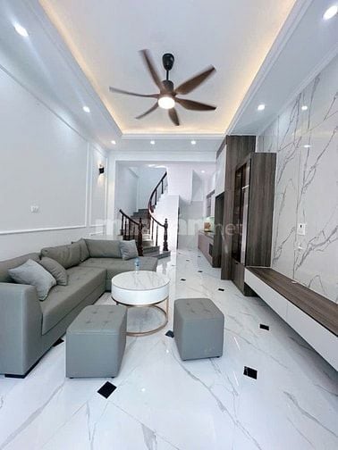 Chính chủ cần bán nhà 5 tầng 50m full nội thất vip ngõ 264 ngọc thuỵ