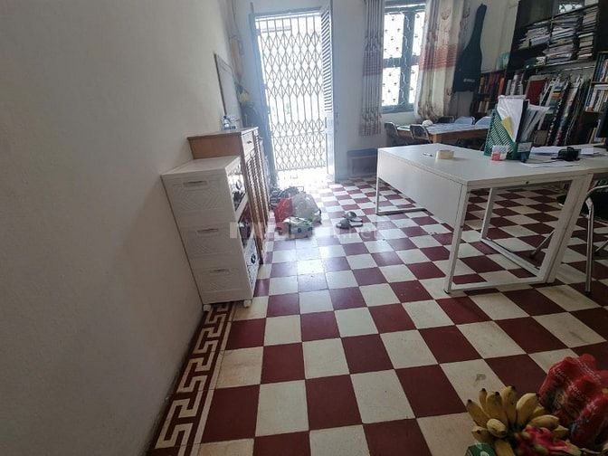 Cho thuê nhà giá rẻ diện tích rông.