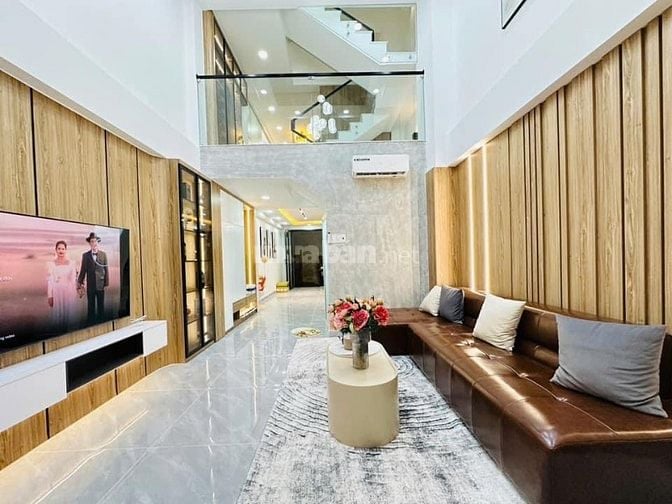 Bán nhà 58,8m2 ngay Hồ Văn Huê, Phú Nhuận giá 3tỷ450. Nhà 3 tầng 4PN