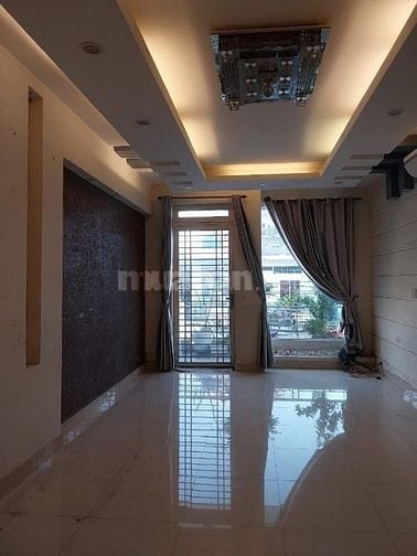 Bán nhà mặt tiền 18 Lê Văn Quới gần chợ đông đúc kinh doanh mua bán 
