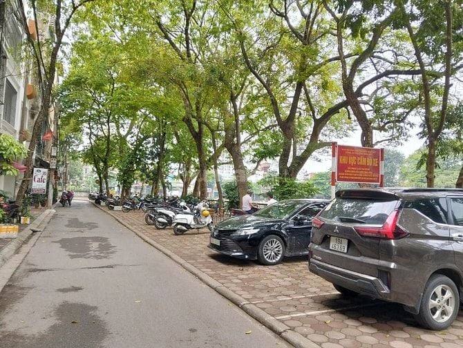 Bán nhà phố Kim Đông P/Lô gần Hồ thang máy, 52m2, 5t, mt 4m, ở ngay.