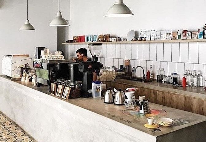 Cần tuyển 3 bạn nữ phụ bán quầy tại cơ sở
