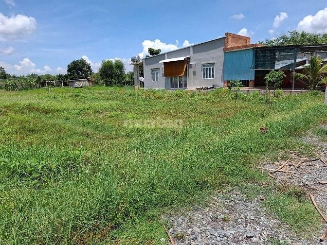 360m2 đường xe hơi. Dân cư đông. sổ hồng riêng 360tr 