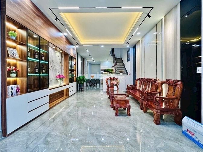 NHANH TAY SỞ HỮU NHÀ GIÁ RẺ tại Nguyễn Văn Đậu, Giá 3 tỷ 840 | 45m2