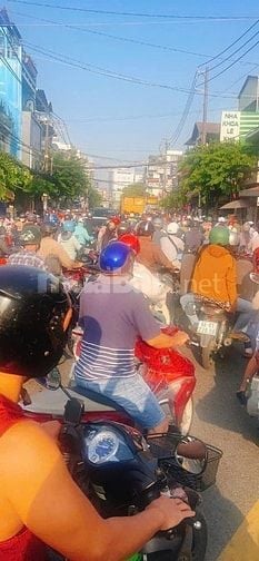 BÁN NHÀ SỔ HỒNG, FULL THỔ CƯ 100 %, MẶT TIỀN LÊ THỊ HÀ HÓC MÔN TPHCM