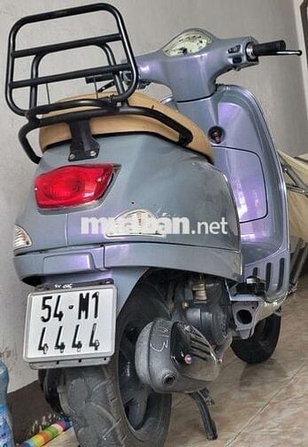 Vespa nhập ý 150i