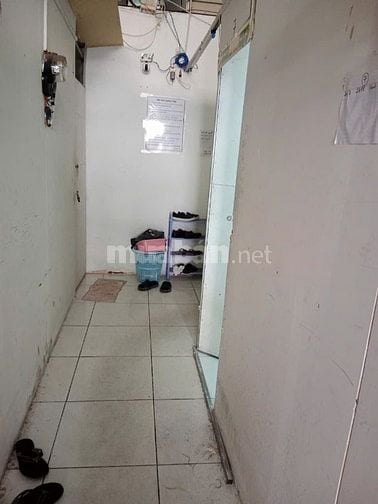 Phòng trọ riêng nhỏ , wc ngoài dùng chung ,GTD ,AN,1 người 1 xe 