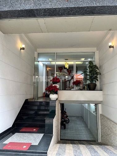 BÁN NHÀ MẶT TIỀN ĐƯỜNG HOA HỒNG, Q. PHÚ NHUẬN 