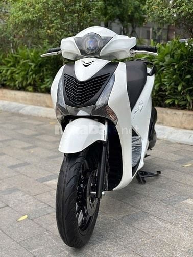 Siêu phẩm SH 150 CBS 2014 màu trắng cực đẹp- Biển Vip nhìn là mê.