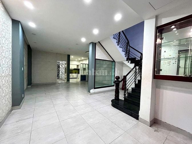 Cho thuê nhà mặt tiền trịnh hoài đức ,hiệp phú , q9, tp thủ đức