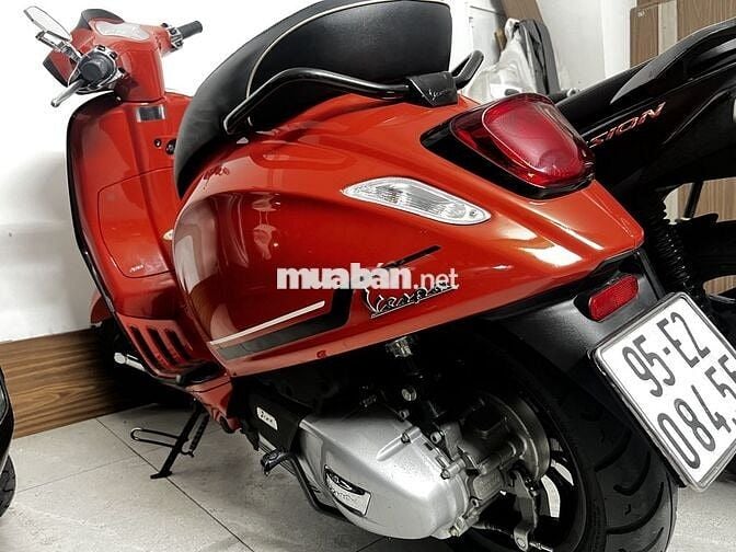 Vespa Srint 150i 2022 màu cam chính chủ