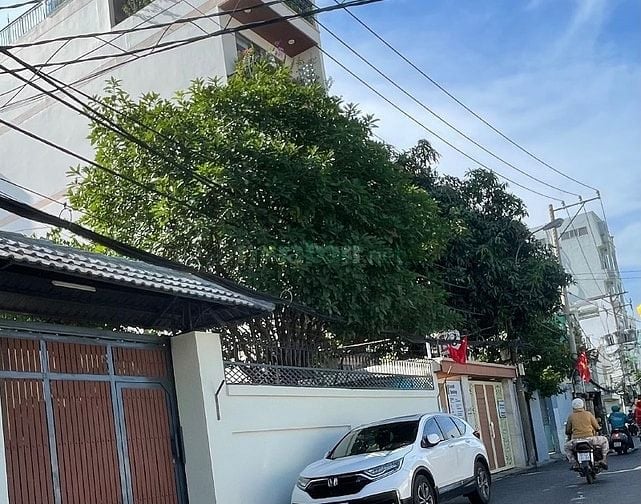 Bán nhà quận 7, xe hơi ngủ trong nhà, 4.5x15m, chỉ 6 tỷ 