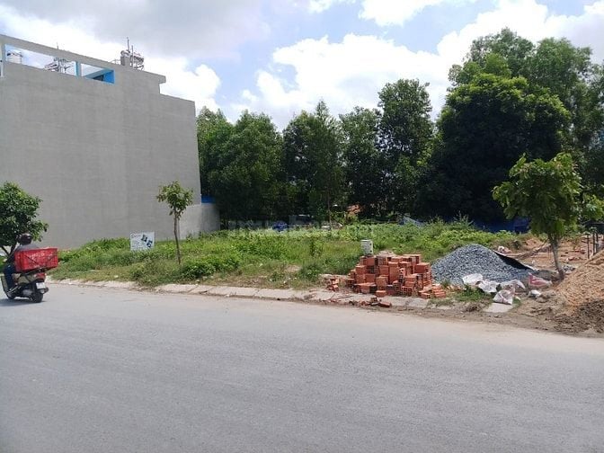 5x28 trung tâm Huyện, khu đông dân tiện vào nội thành, ngay VINHOMES