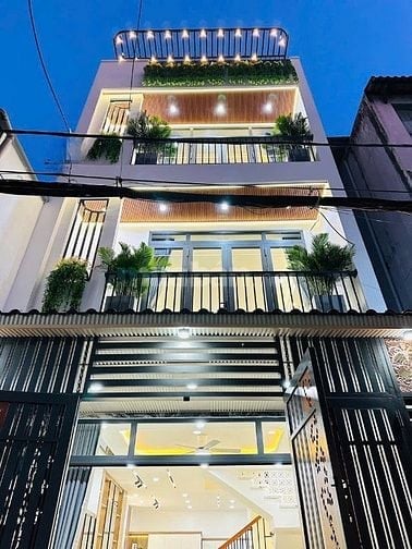 Sang nhượn gấp nhà Nguyễn Đình Chiểu P5 Q3 67,5m2 3tỷ980tr