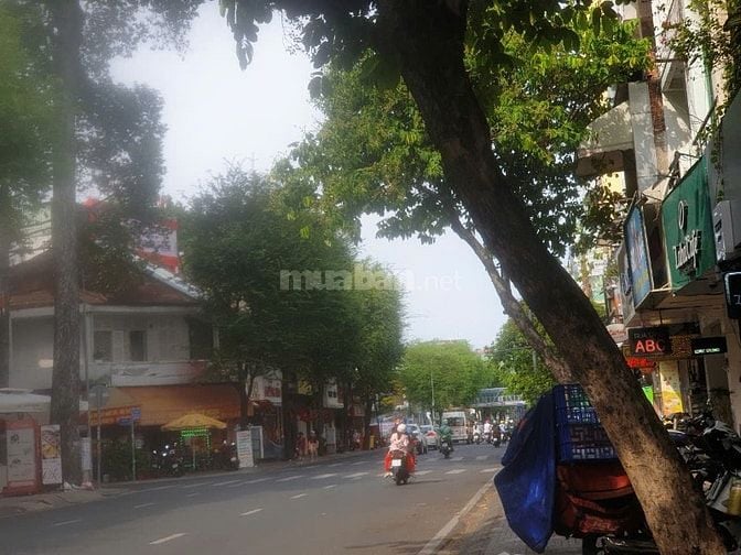 Cho thuê nhà mặt tiền kinh doanh đường Nguyễn Trãi, Phường 7, Quận 5