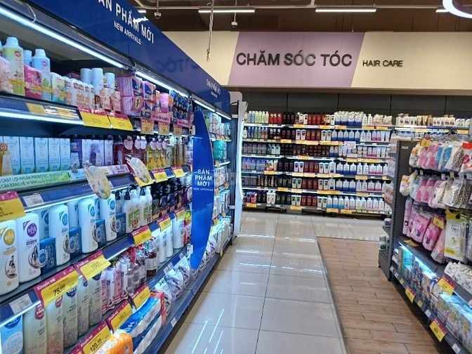Tuyển 9 Nhân Viên Trực Quầy Bán Hàng, Thu Ngân, Tạp Vụ tại TPHCM
