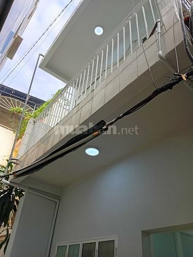 Cho thuê Nhà nguyên căn Kỳ Đồng, P.9, Q3, 1 trệt, 1 lầu, 1 gác lửng