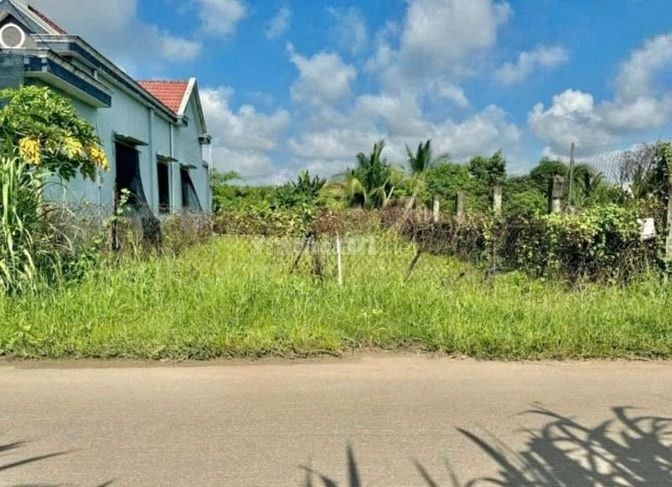 🔥SIÊU HOT !! BÁN GẤP LÔ ĐẤT ĐẸP MT ĐƯỜNG 223M2 THÁI MỸ, SHR GIÁ 935TR