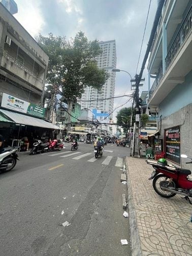 Can Ban Nha Cc Ngay Trung tam Quan 10 
