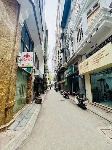 NGÕ NGUYÊN HỒNG - PHÂN LÔ Ô TÔ - VỈA HÈ – 36m2 x 4 tầng – Chỉ 16,5 tỷ