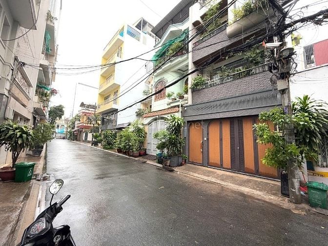 Bán nhà hẻm 3m C1-Hoàng Hoa Thám quận Tân Bình ngay ga T3, 3,3x12m, 