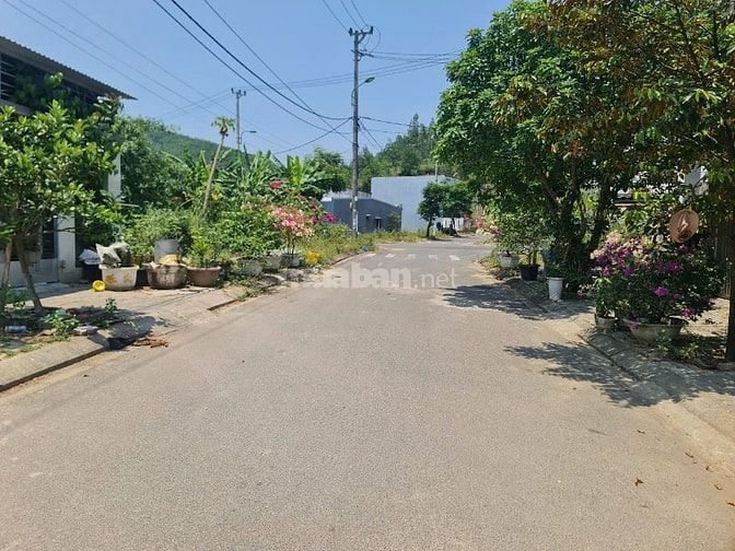 Chính chủ cần bán gấp lô đất đường 5m5- lề 4m- giá 1 tỷ 950 triệu