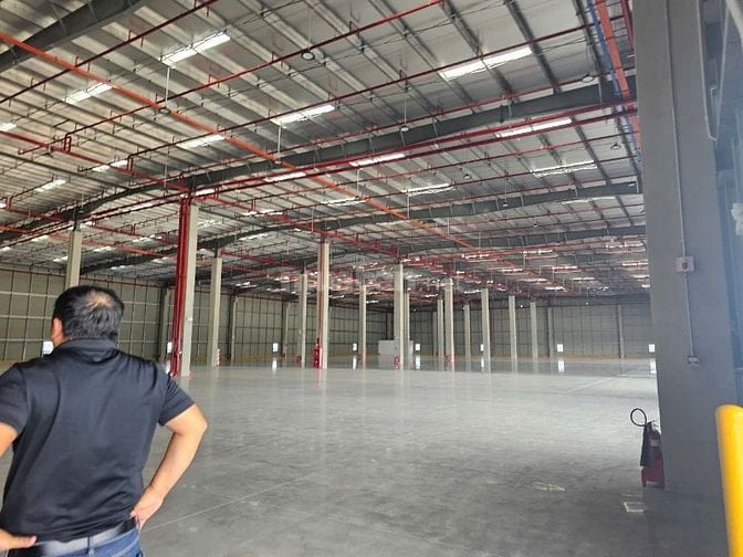 Cho thuê 2 kho xưởng cao cấp tại Long An giáp nhà bè,vị trí chiến lược